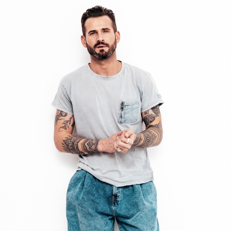 Gray T-Shirt Gray T-Shirt